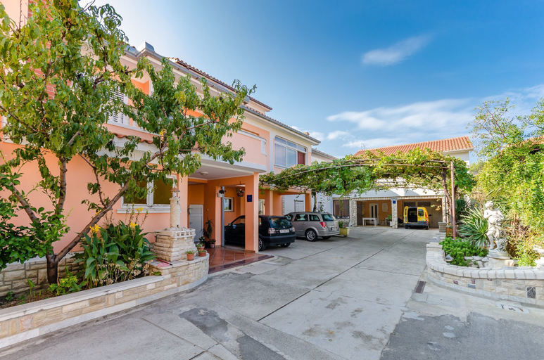 Exterior & Views 2, Apartments Darko, Lopar/Supetarska Draga