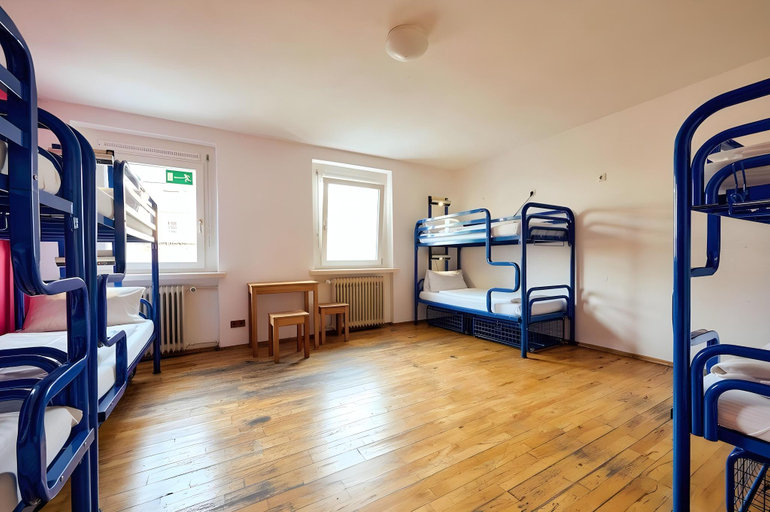 Bedroom 3, The 4You Hostel & Hotel Munich, München