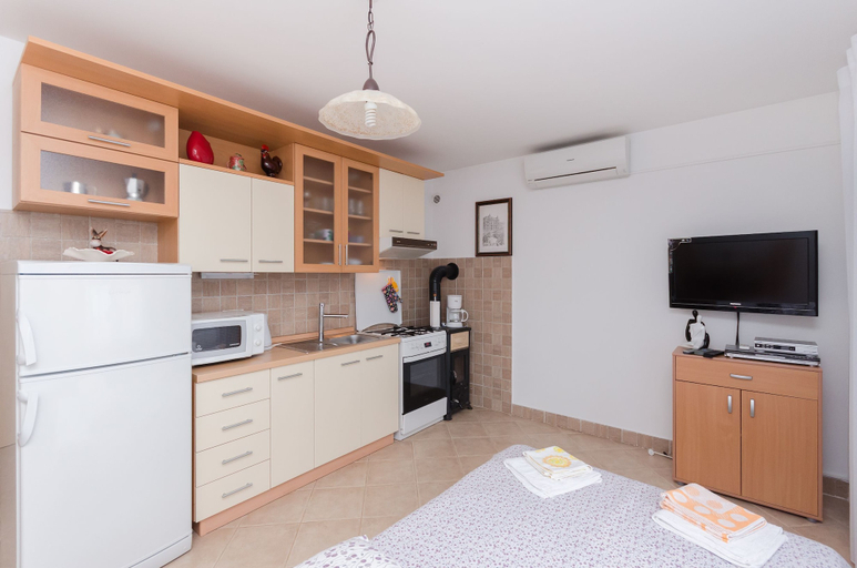 Others 4, Apartment Zorka, Lovran
