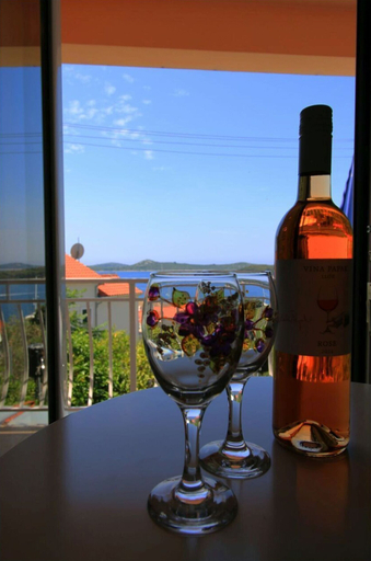 Food & Drinks, Apartments Anita i Visnja, Rogoznica