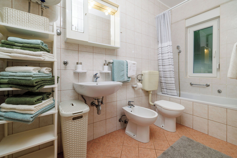 Bathroom 4, Apartment Andelko, Crikvenica