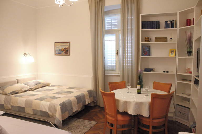 Bedroom 3, Apartments Rezine, Lovran