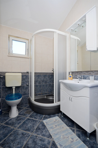 Bathroom 3, Apartments Branislav, Rogoznica
