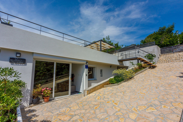 Others 4, House Linda 2, Crikvenica