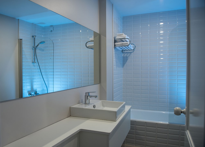 Bathroom 4, ホテル クリスタル マリンハ, Marinha Grande
