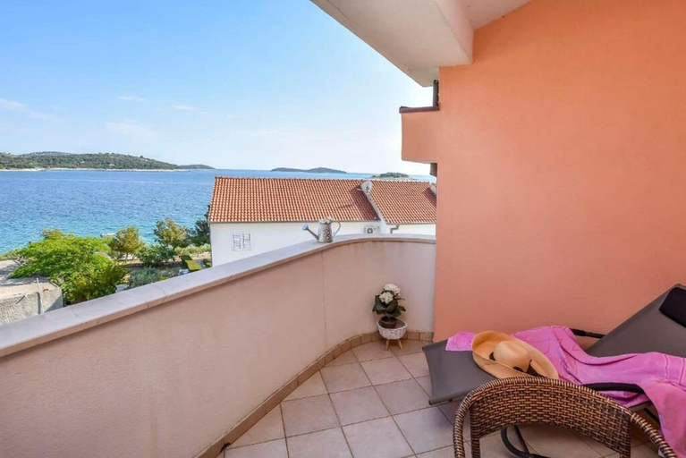 Others 5, Apartments Anka, Rogoznica