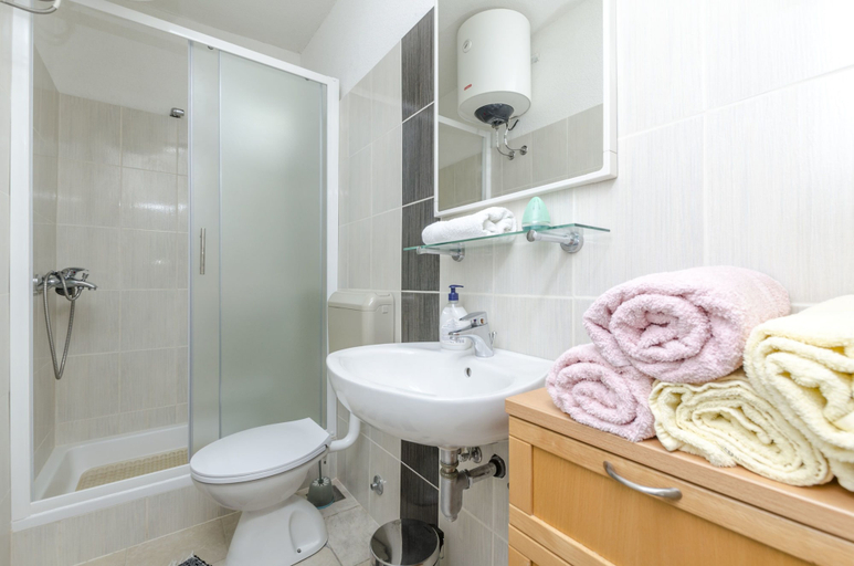 Bathroom 2, House Goga, Primošten