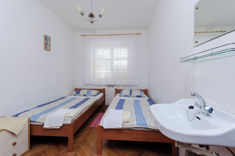 Others 5, Apartments Biserka, Lopar/Supetarska Draga