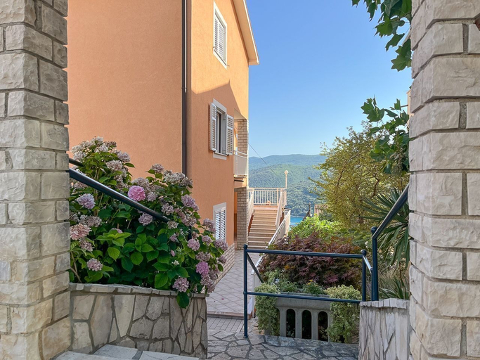 Exterior & Views 2, Apartments Marina, Labin