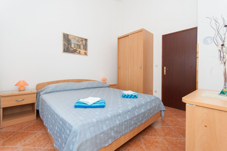 Bedroom 3, Apartments Luciana, Rovinj