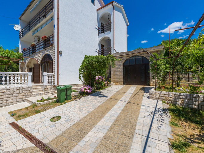 Exterior & Views 2, Apartments Ankica, Crikvenica