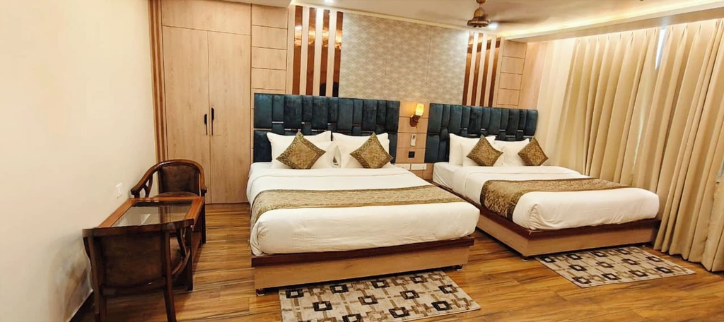 Bedroom 1, Hotel Mantavya Varanasi, Varanasi