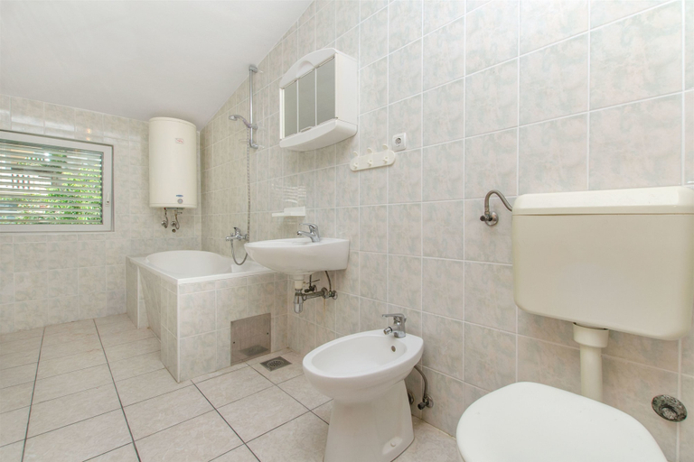Bathroom 4, Apartment Neda, Dugi Rat