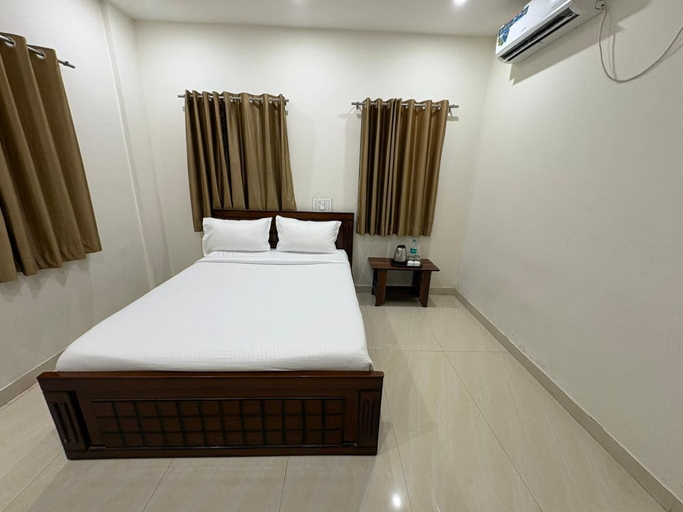 Room 5, HOTEL SAFKO SUITES, Bangalore