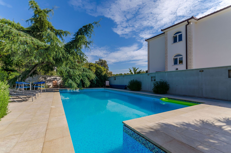 Sport & Beauty 4, Apartments Milivoj, Seget