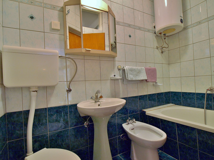 Bathroom 3, Apartments Darinka Beg, Lopar/Supetarska Draga