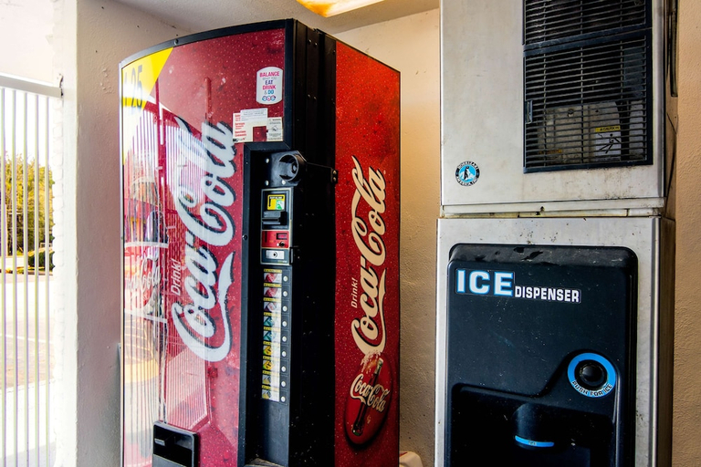 Food & Drinks, Motel 6 Lagrange, GA, Troup