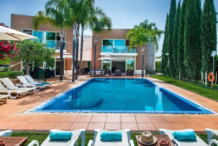 Others 2, Villa Laguna Golf - stunning house, Loulé