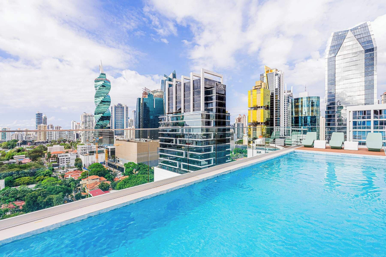 Room 4, w Engaging 1BR in Vibrant Obarrio, Panamá