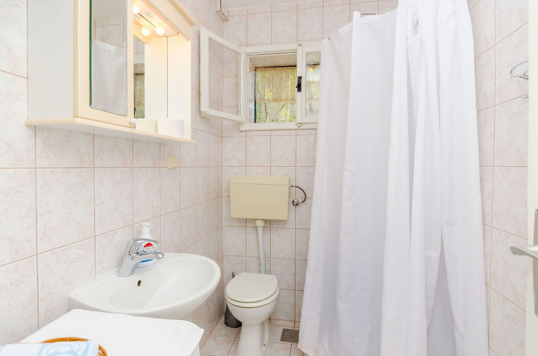 Bathroom 4, Apartment Neven, Trogir
