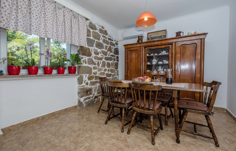 Others 5, House Predrag, Lopar/Supetarska Draga
