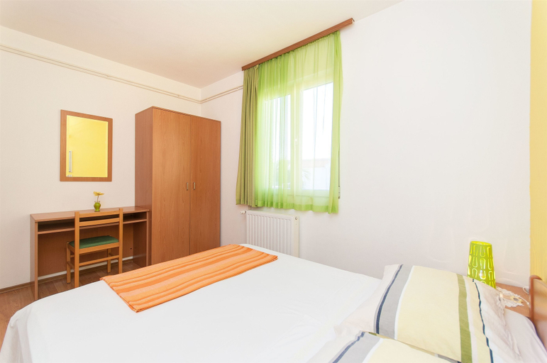 Others 3, Apartments Blata, Vodice