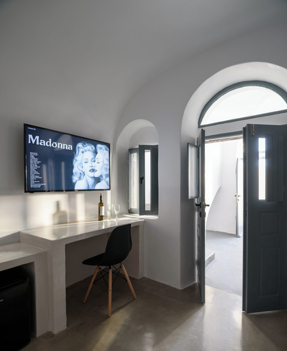 Interior 4, Domus Pyrgos, South Aegean