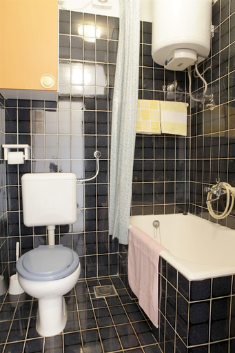 Bathroom 3, Apartments Iris, Labin