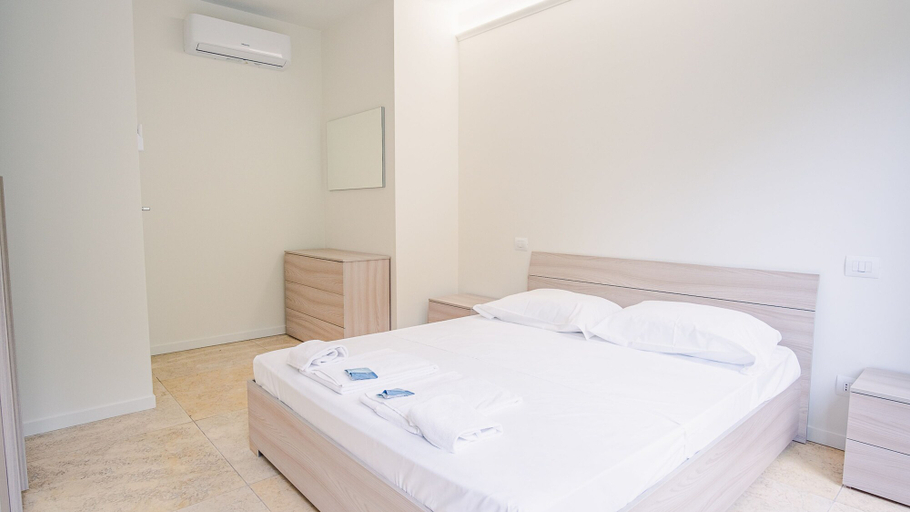 Room 2, Relais du Lac Elite - Italin Homing, Brescia