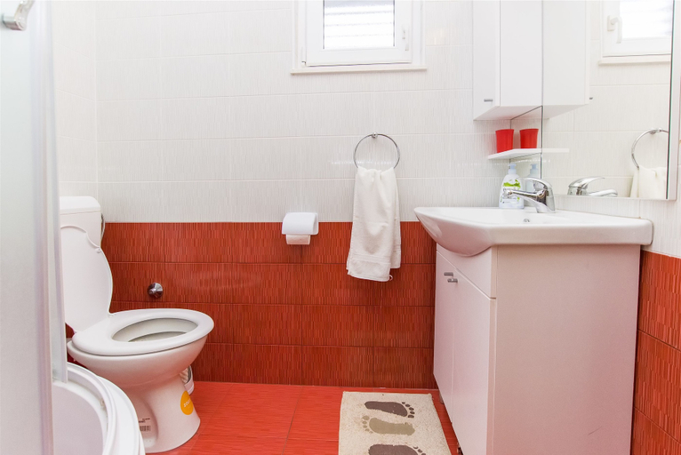 Bathroom 3, Apartments Nives, Rogoznica