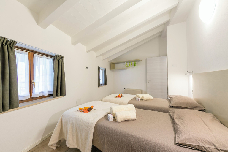 Bedroom 3, Arco Rocks Apartments, Trento