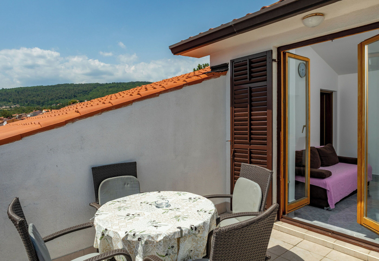 Others 5, Apartments Josip, Labin