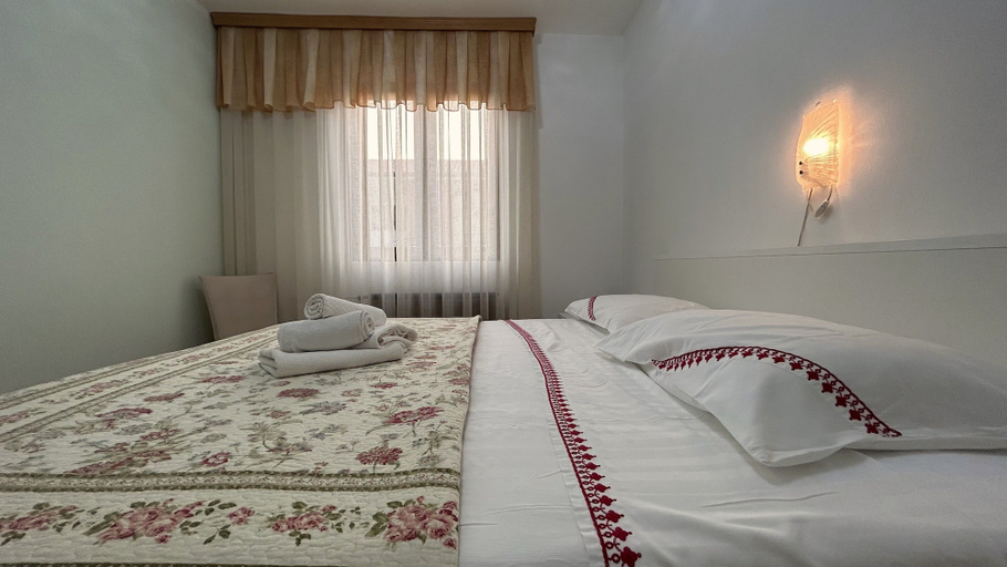 Bedroom 2, Apartments Marija, Novigrad