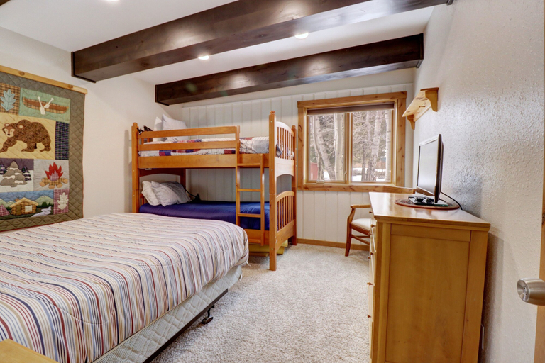 Room 2, SkyRun - Copper Mountain Resort Vacation Condos, Summit