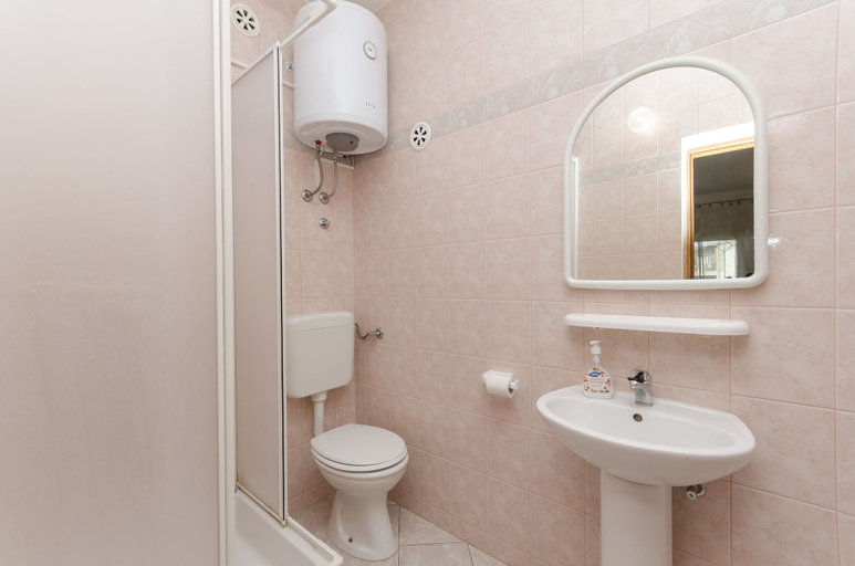 Bathroom 3, Apartments Melita, Vodice