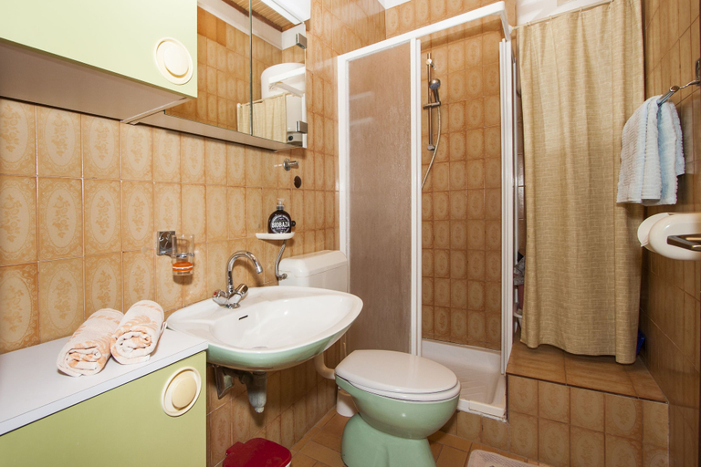 Bathroom 2, Apartment Armando, Poreč
