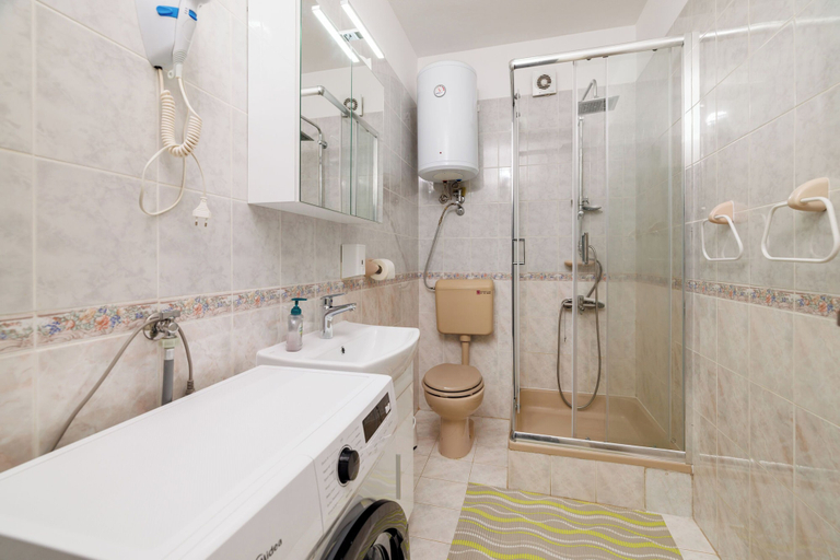 Bathroom 4, Apartments Dijana, Crikvenica
