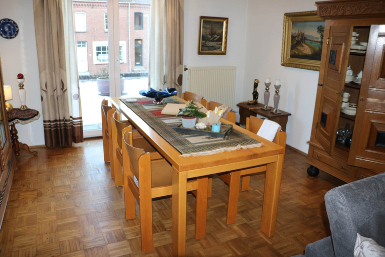 Others 2, Holiday Home in Sittard With Pool, Schinnen