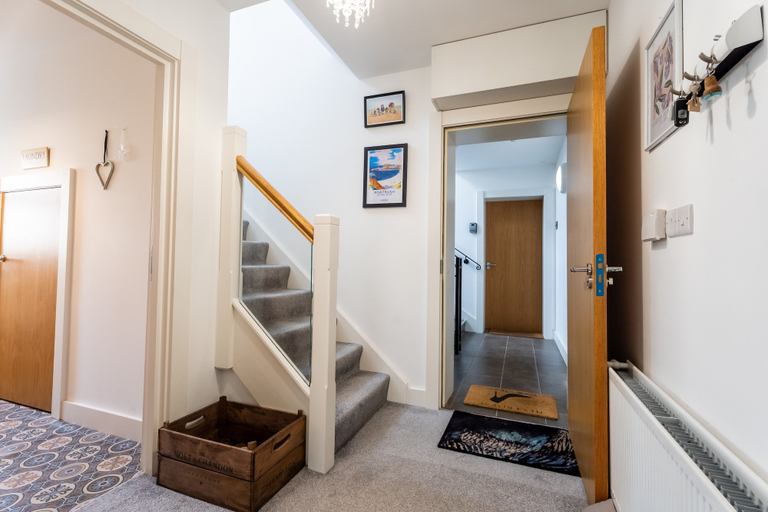Interior 4, 3Bd Portrush Apartment Beach & Golf Escape, Causeway Coast and Glens