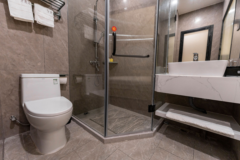 Bathroom 5, Aura Crane Hotel Shenzhen Nanshan Xili Metro Station Branch, Shenzhen