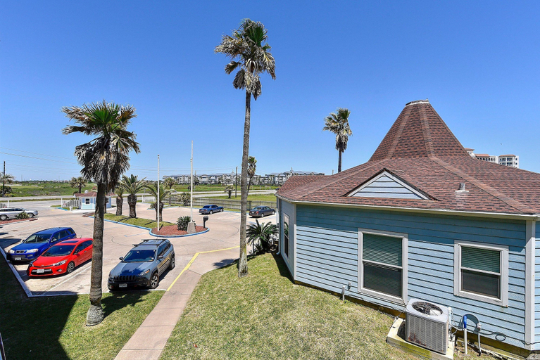 Others 5, Seascape 2118 in Galveston, Galveston