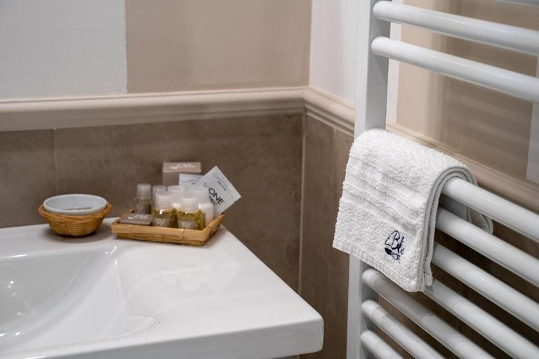 Bathroom 5, BLU HOTEL, Genova