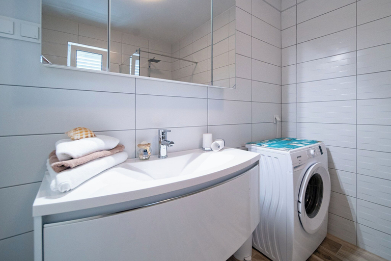 Bathroom 4, Apartments Ivana, Lopar/Supetarska Draga