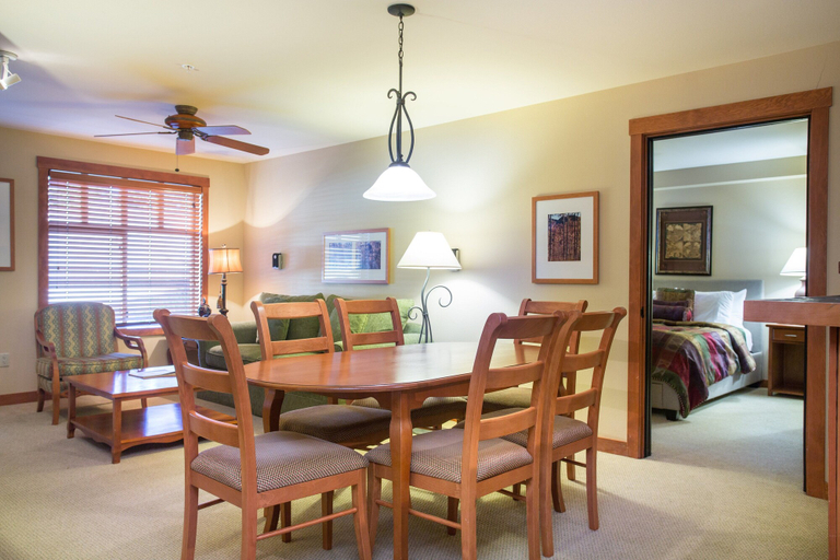 Dining 4, 1311A - Two Bedroom Deluxe Eagle Springs West 2 Condo, Salt Lake