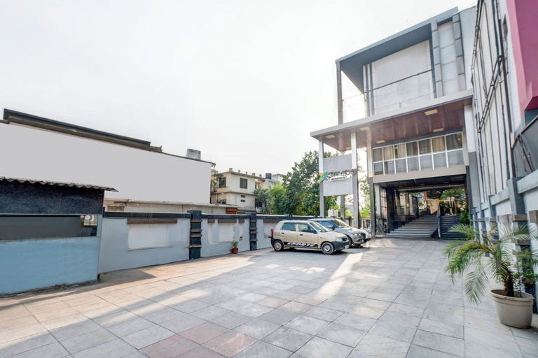 Exterior & Views 2, Treebo Masterprice Inn - 15 Mins From Airport, Lucknow