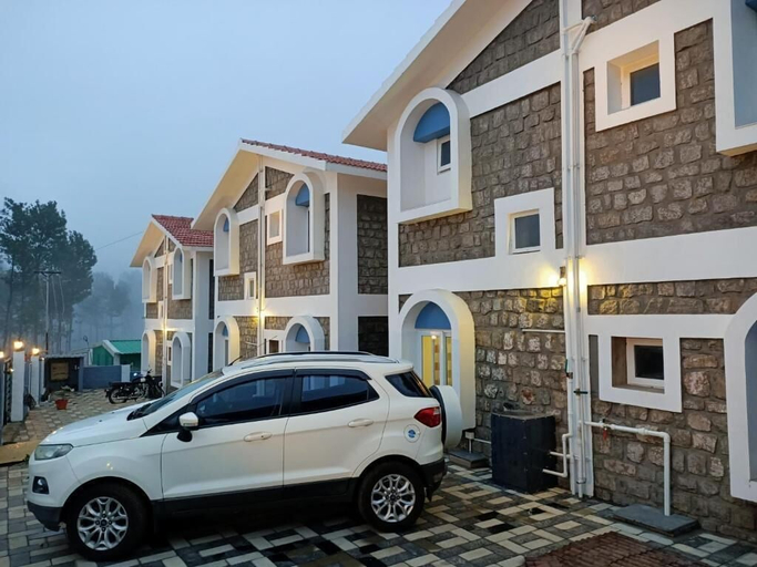 Property grounds 5, Longwood Resorts, The Nilgiris