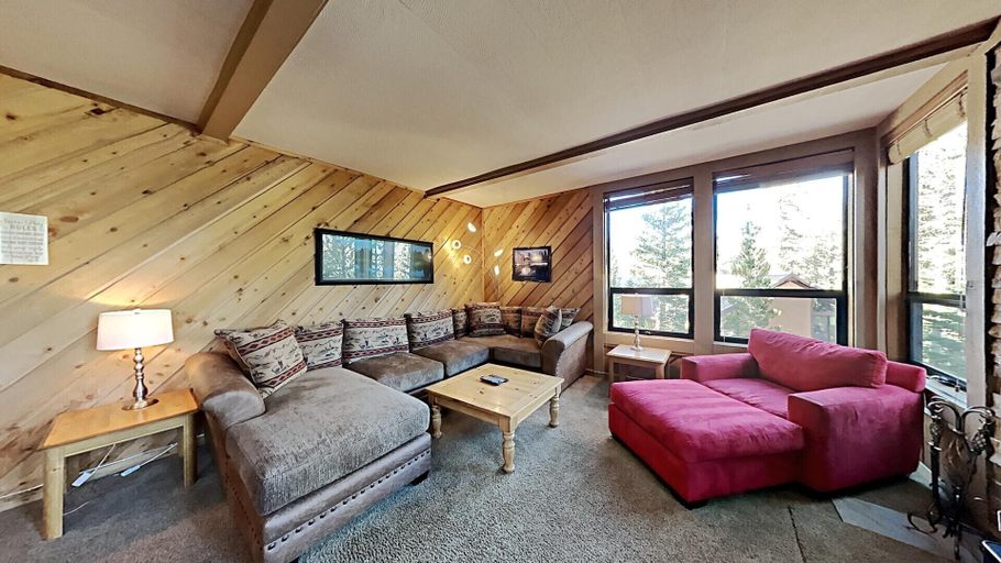 Living area 4, Mammoth Mountain Vacation Condos, Mono