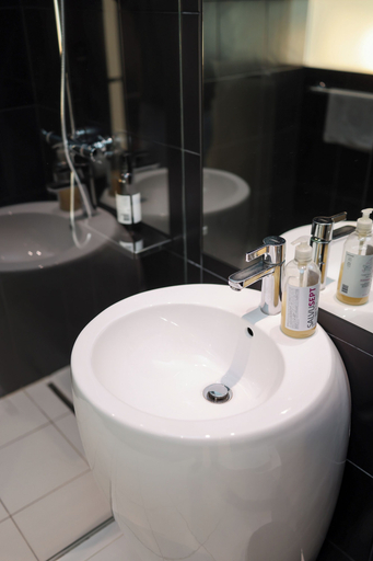 Bathroom 4, Unique Integrated Hotel, Zadar