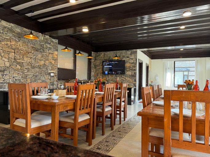 Restaurant 5, Manali Se - Your Home in the Pines, Kullu