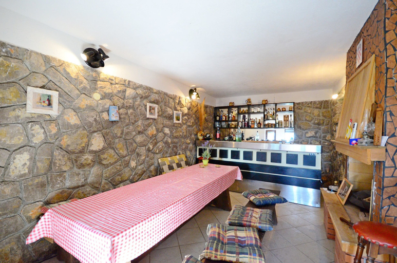 Others 2, Apartments Ante, Malinska-Dubašnica